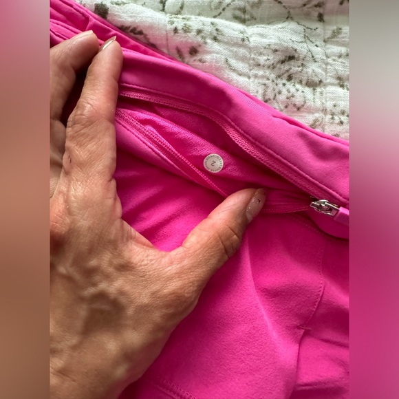 Pink Pace rival skirt size 2. - Picture 2 of 3